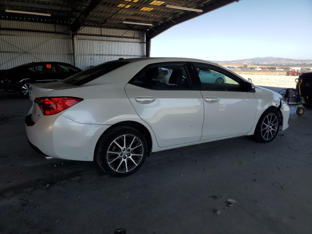 2017 TOYOTA COROLLA