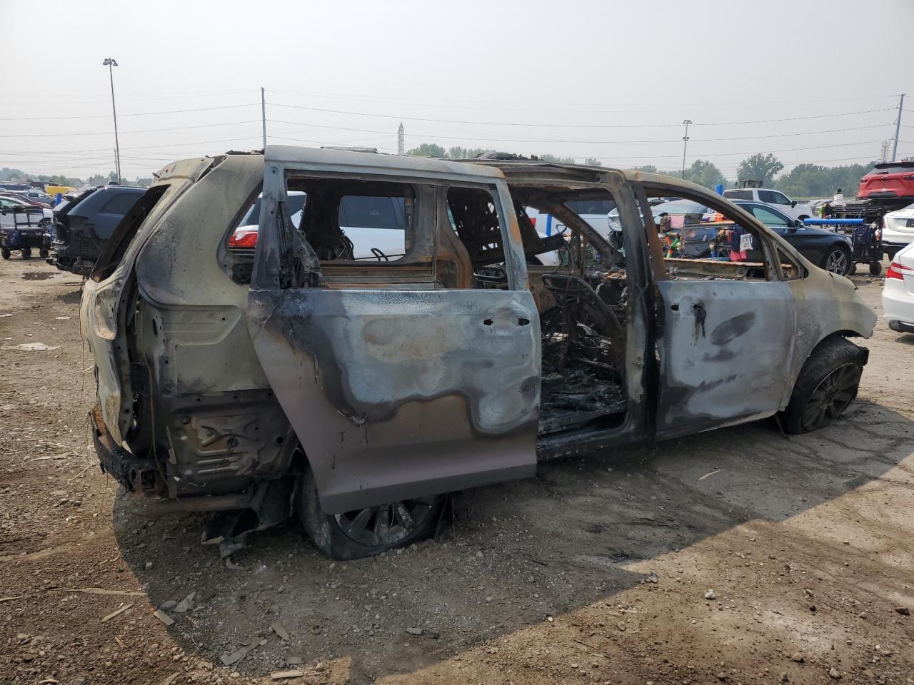 2014 TOYOTA SIENNA