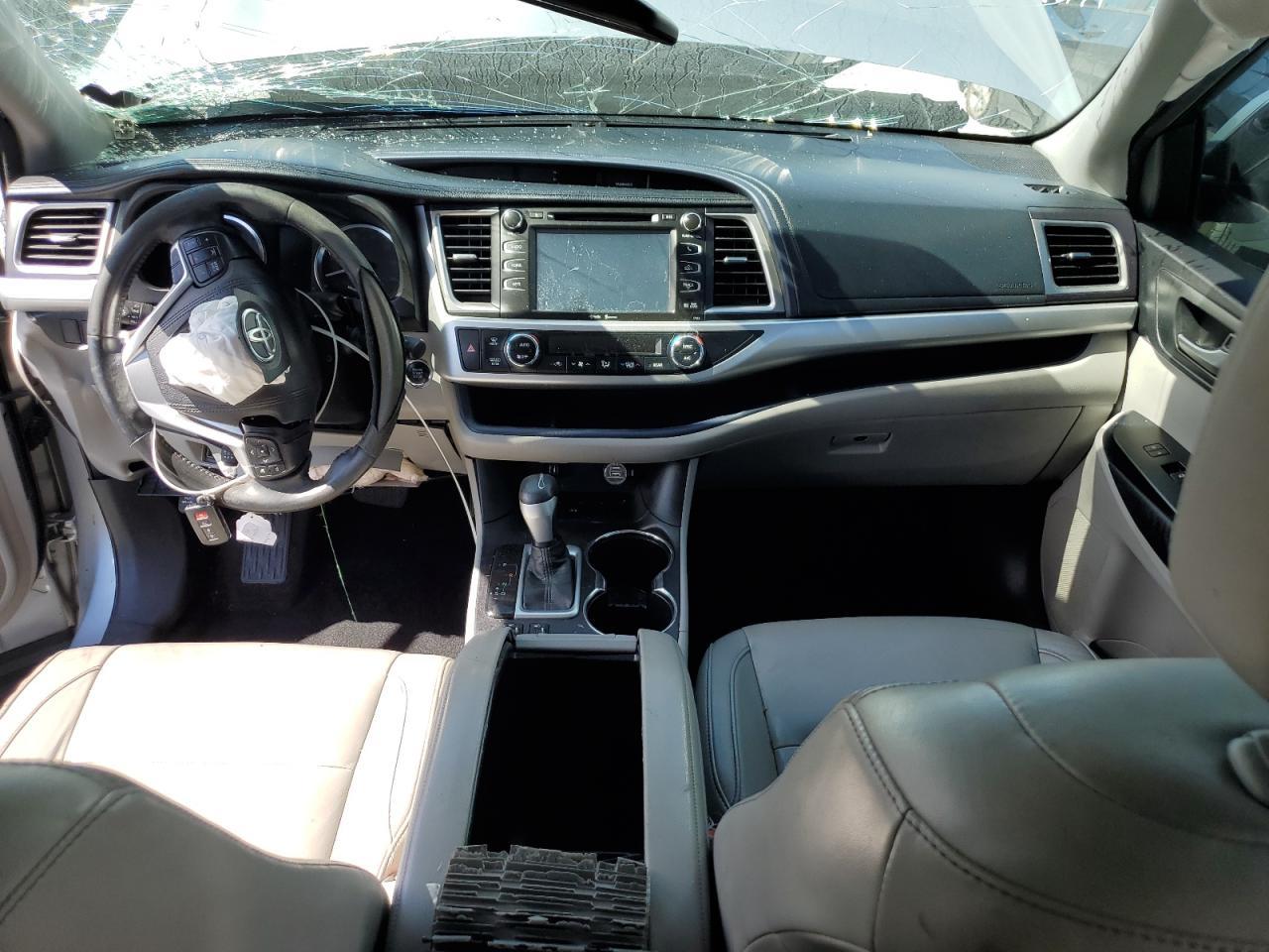 2015 TOYOTA HIGHLANDER