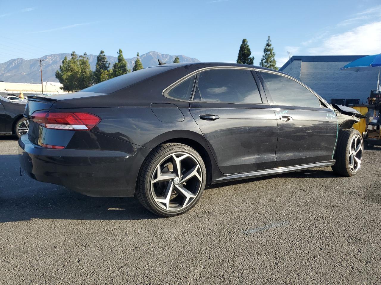 2020 VOLKSWAGEN Passat