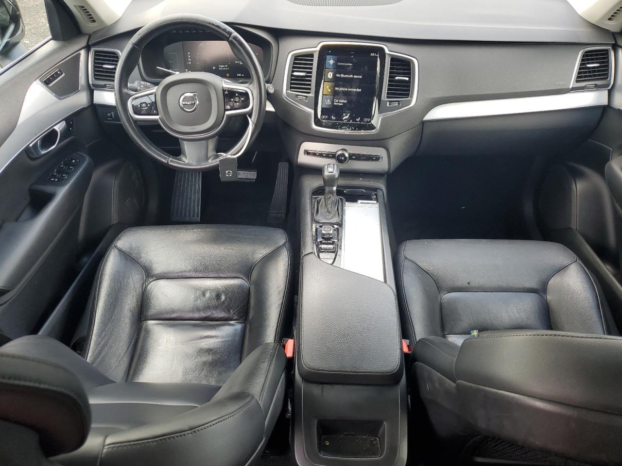 2017 VOLVO XC90