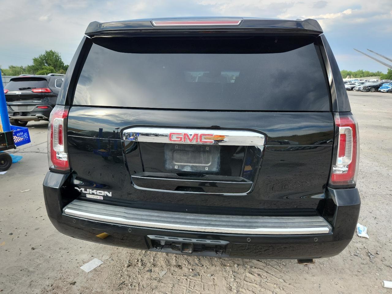 2017 GMC Yukon