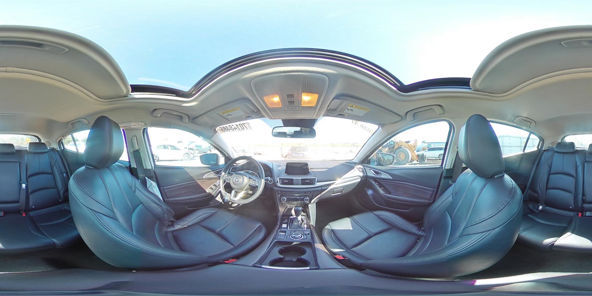 2018 MAZDA 3