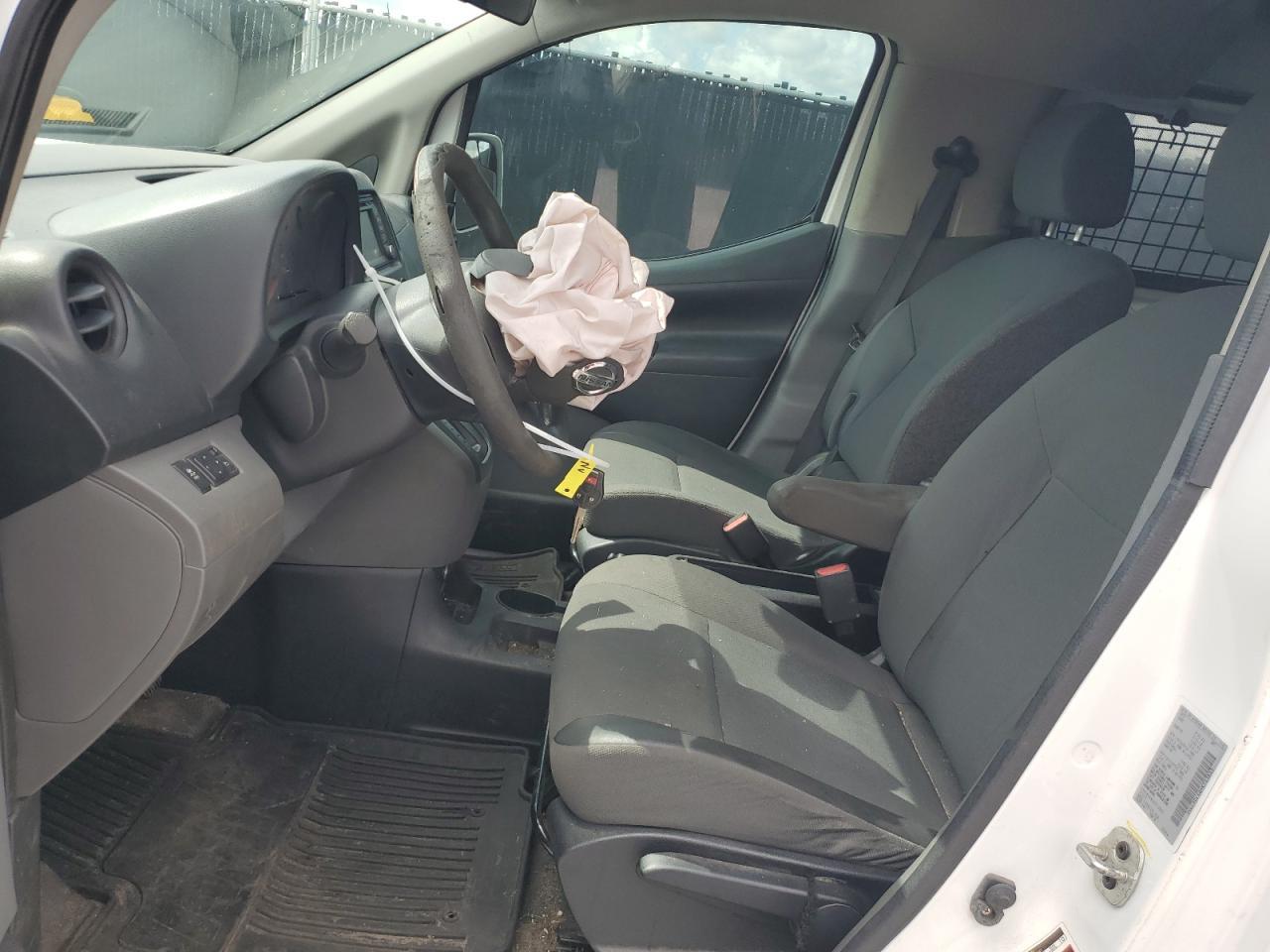 2017 NISSAN NV 200