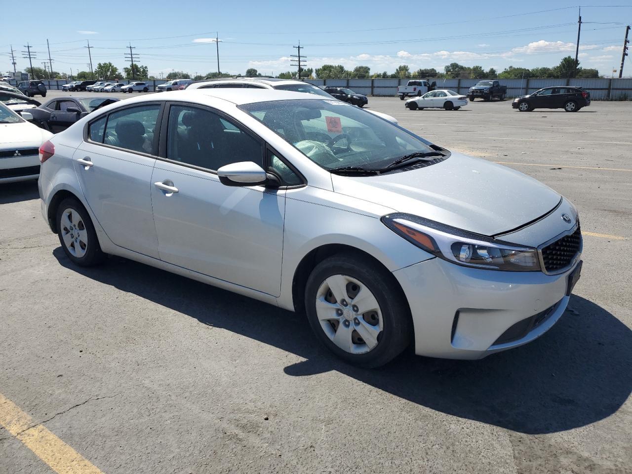 2017 KIA FORTE