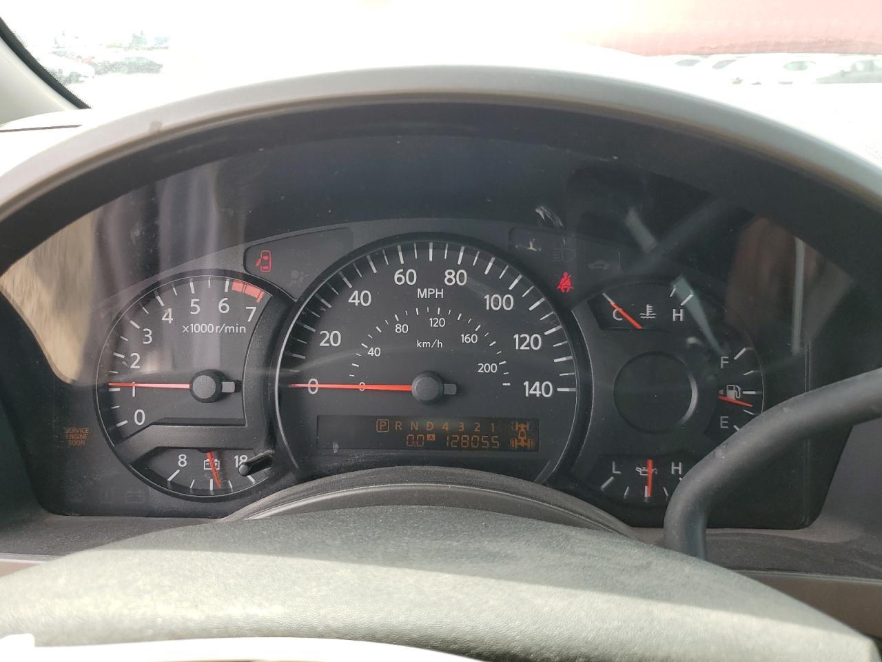 2004 NISSAN Titan