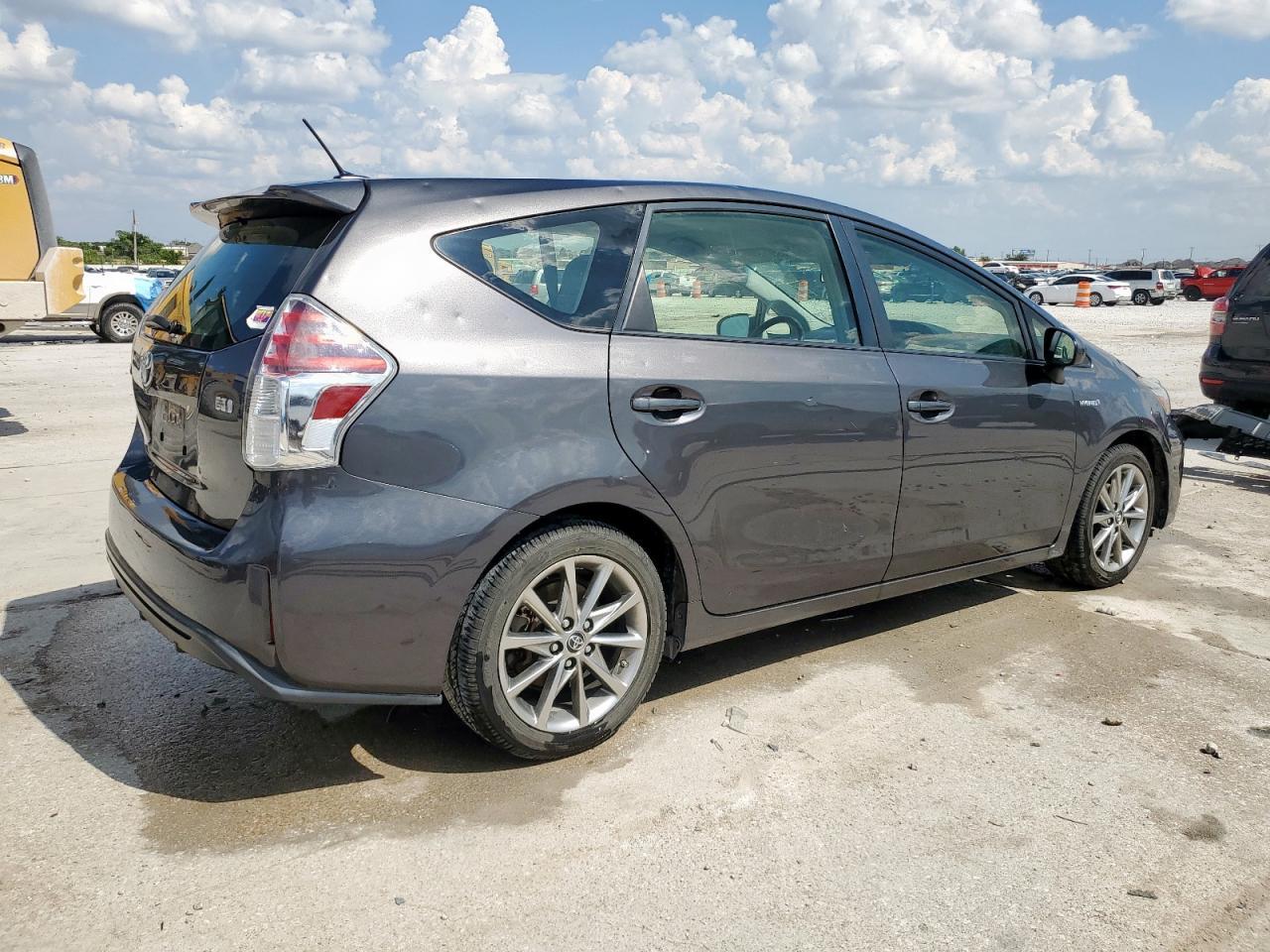 2016 TOYOTA PRIUS V