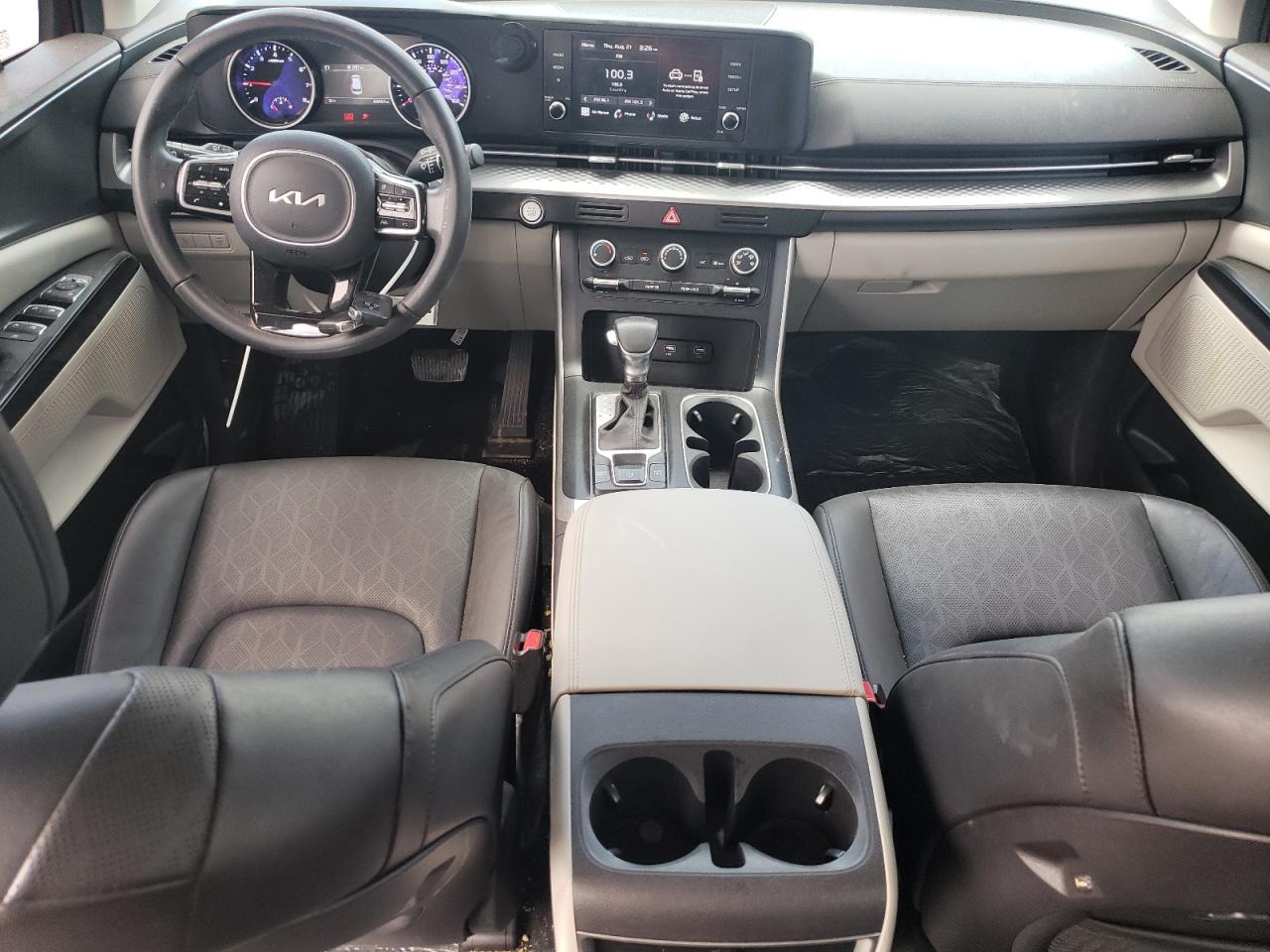 2023 KIA Carnival