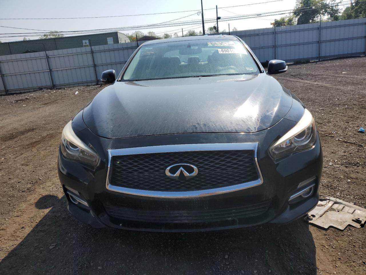 2016 INFINITI Q50