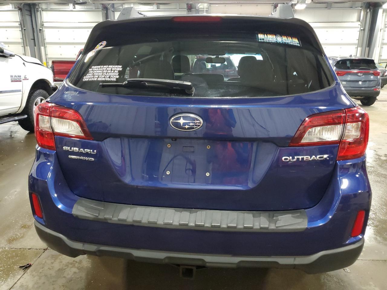 2015 SUBARU Outback