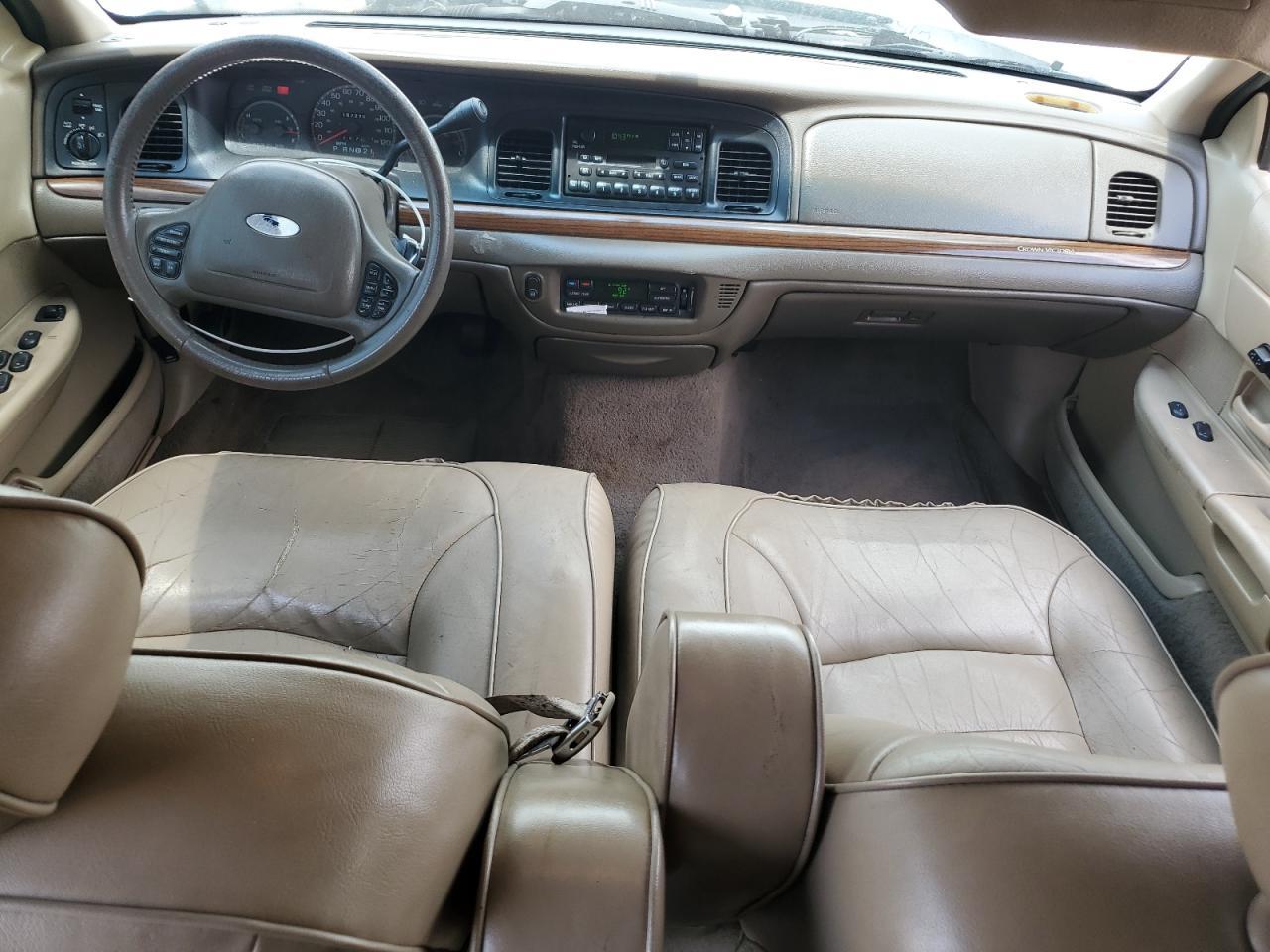 2002 FORD Crown Victoria