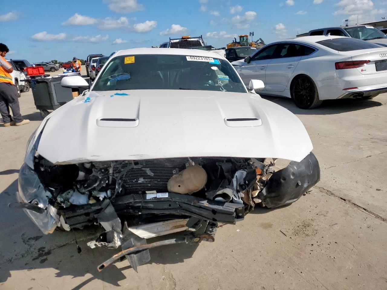 2021 FORD MUSTANG