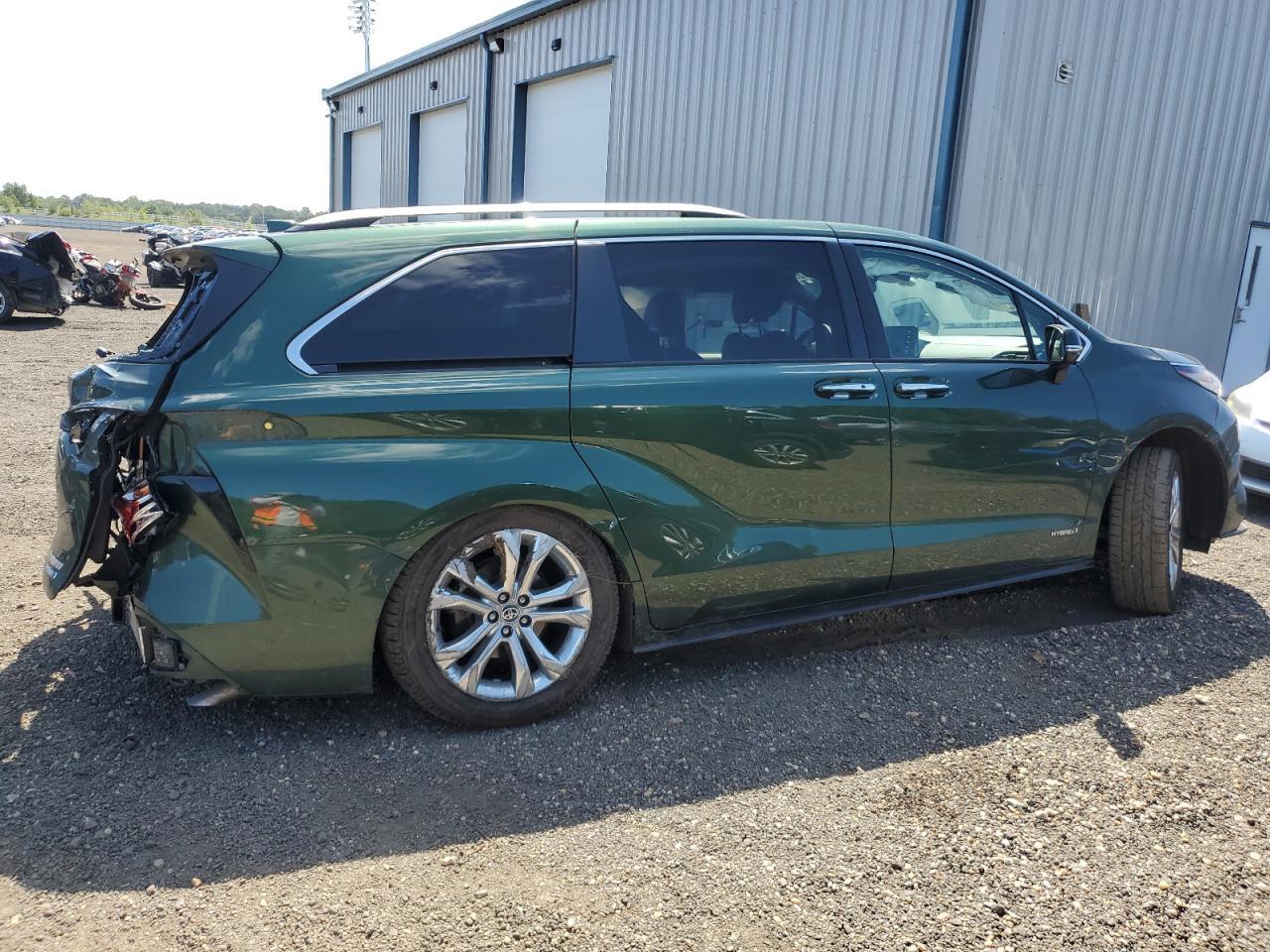 2021 TOYOTA SIENNA