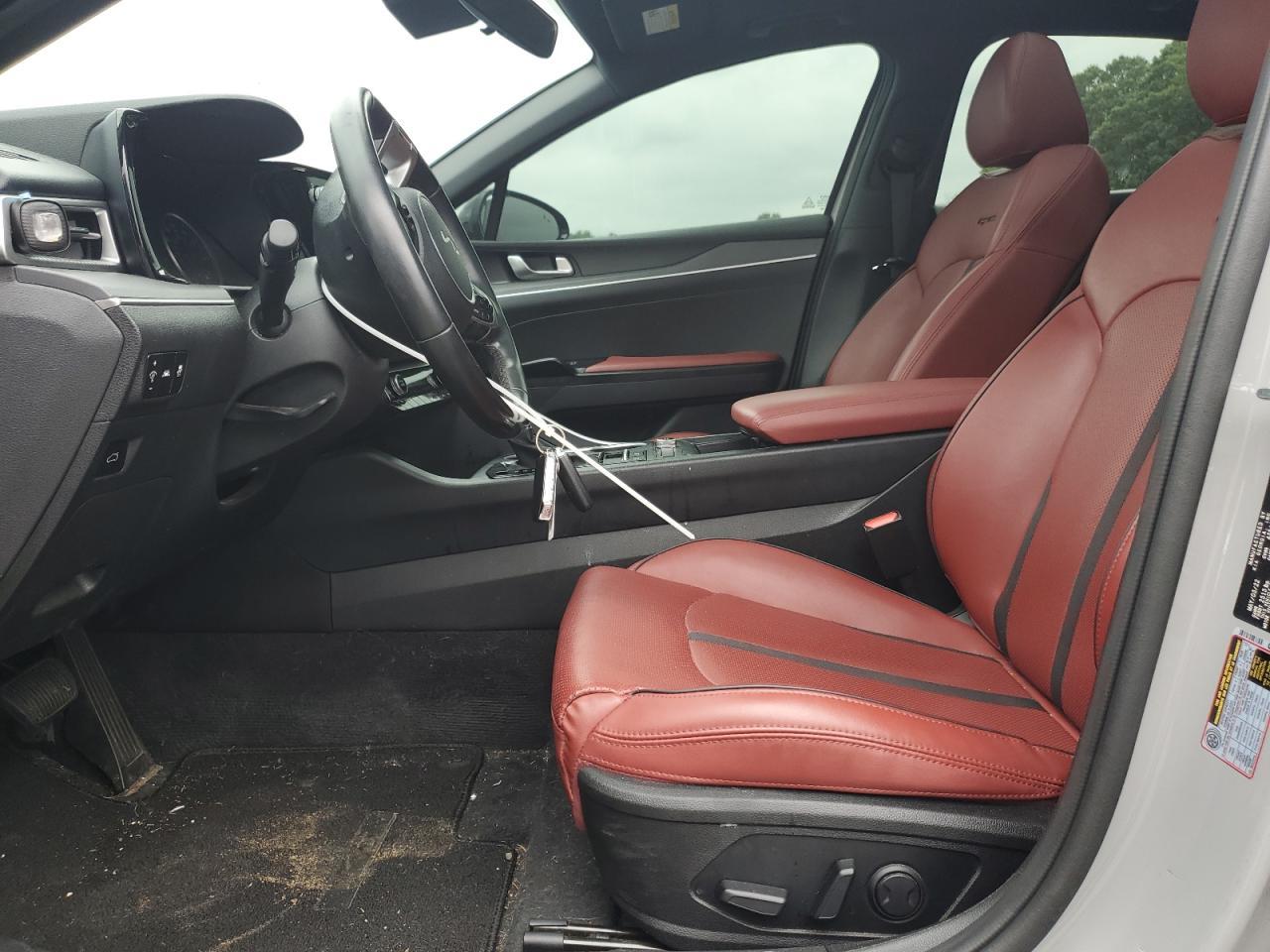 2022 KIA K5