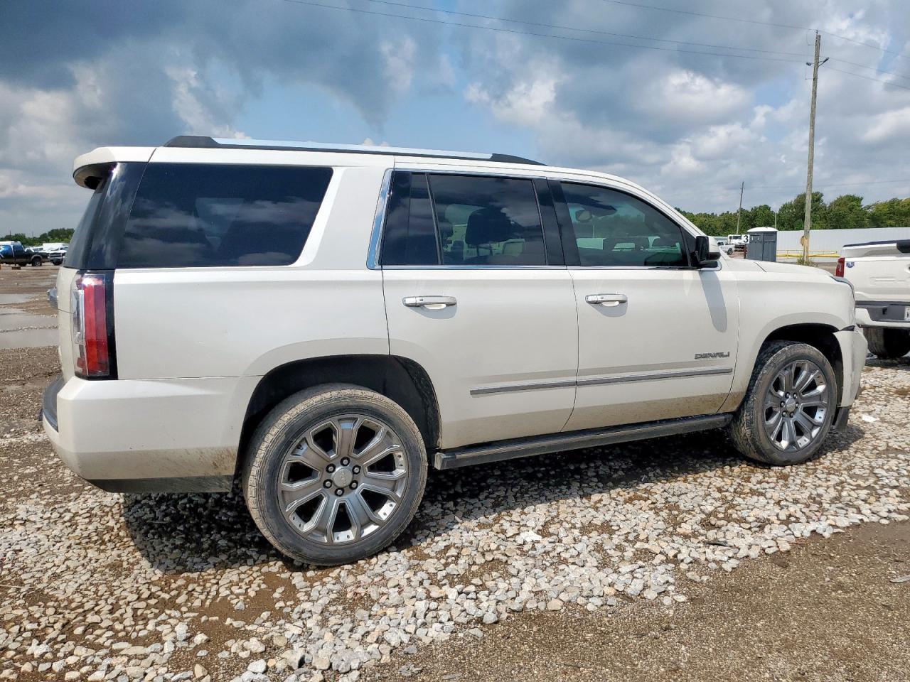 2015 GMC Yukon
