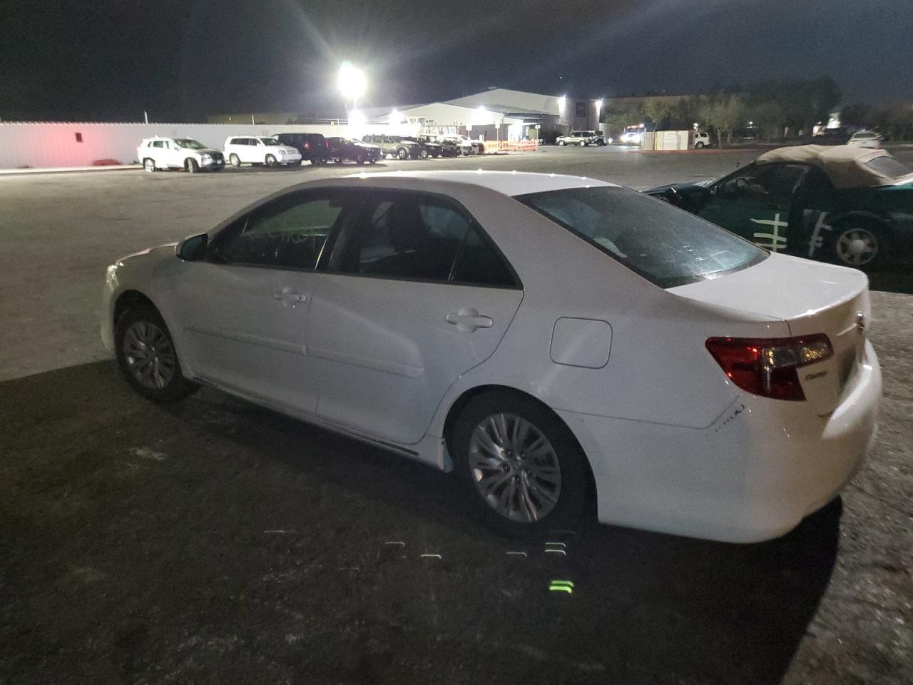 2014 TOYOTA CAMRY