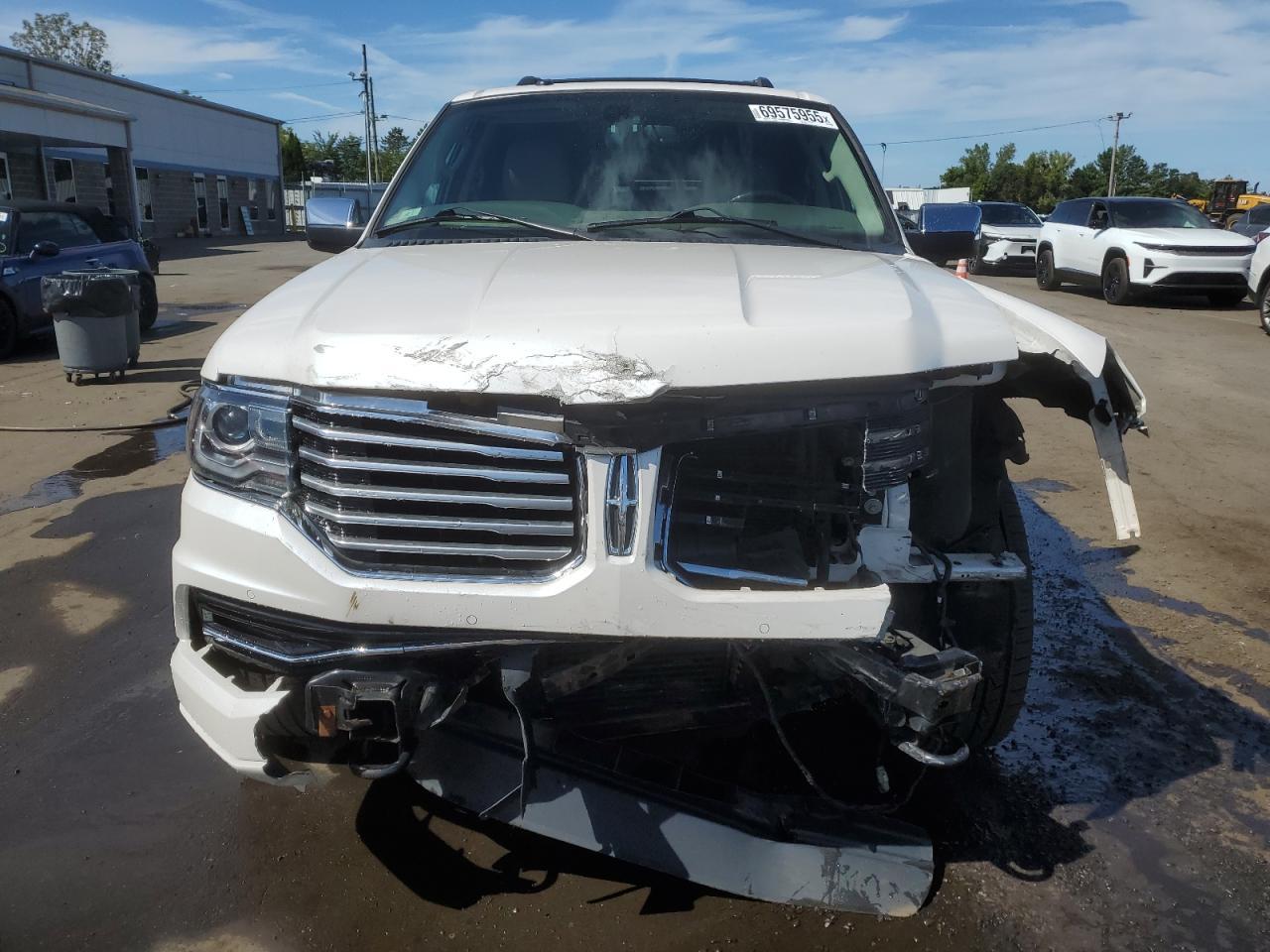 2015 LINCOLN Navigator