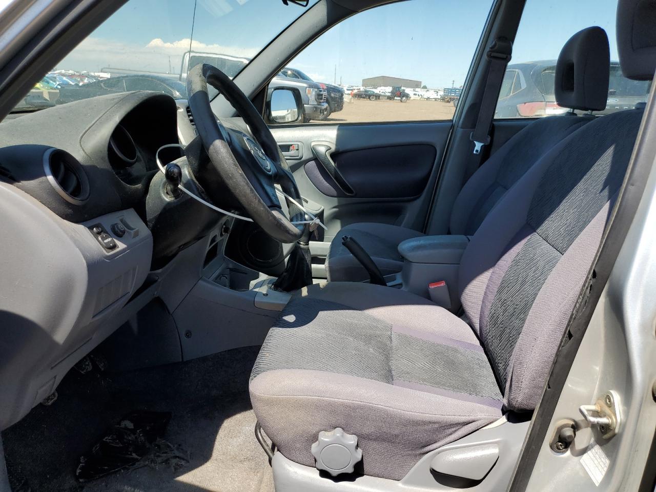 2001 TOYOTA RAV4