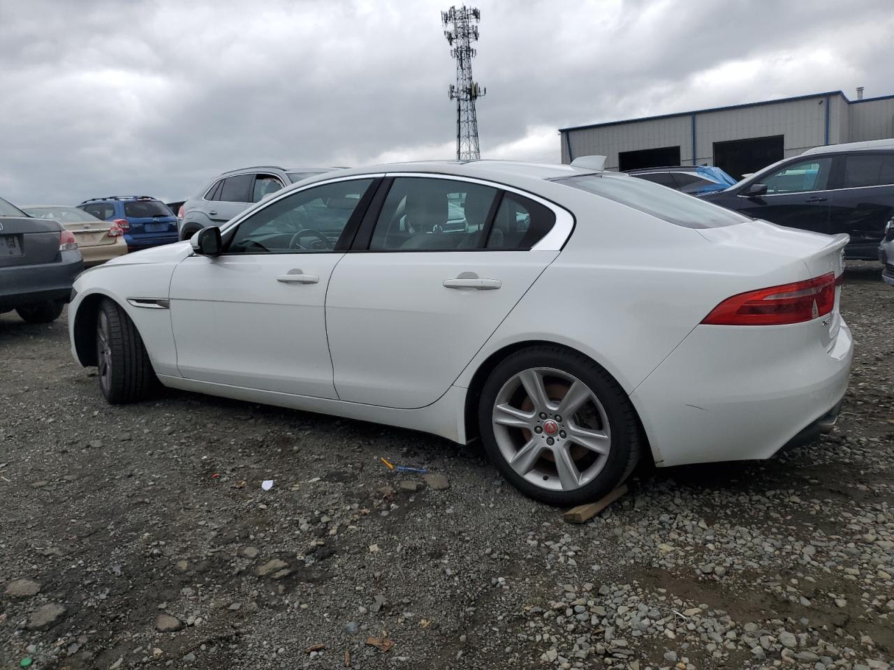 2017 JAGUAR XE