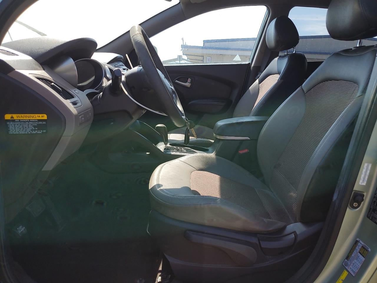 2010 HYUNDAI TUCSON