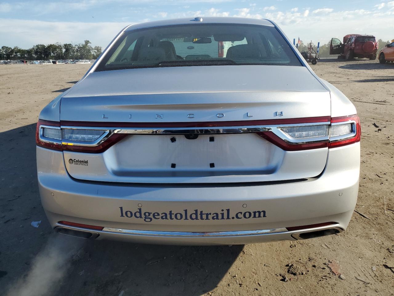 2017 LINCOLN Continental