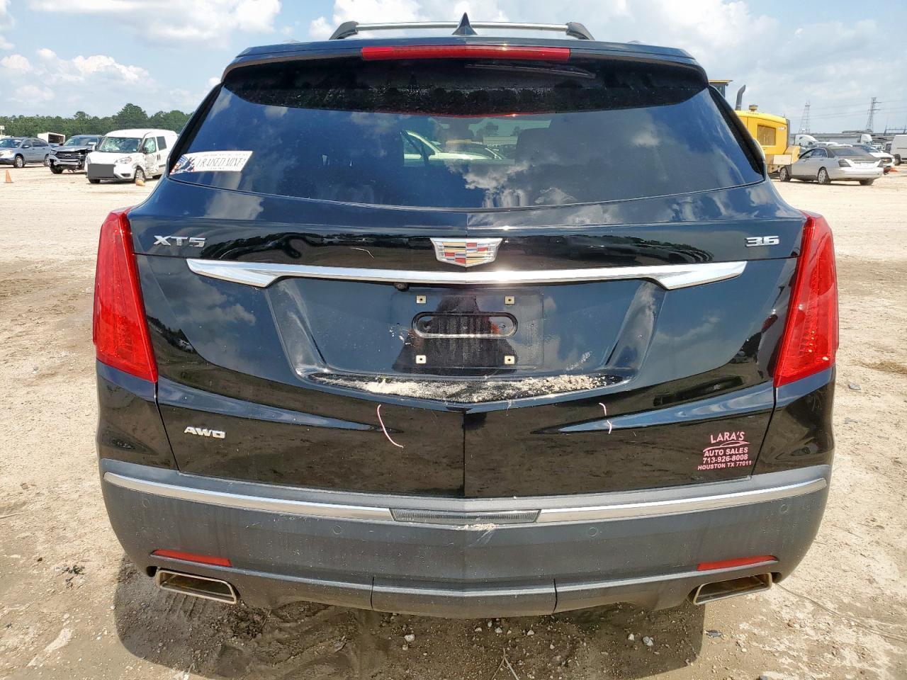 2018 CADILLAC XT5