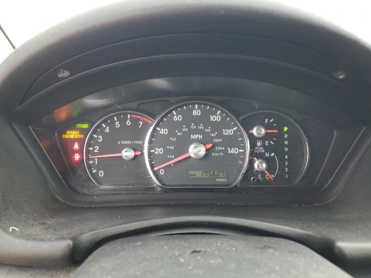 2011 MITSUBISHI Endeavor