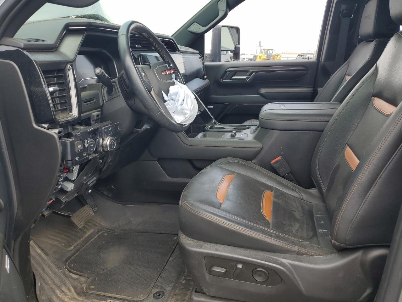 2024 GMC Sierra