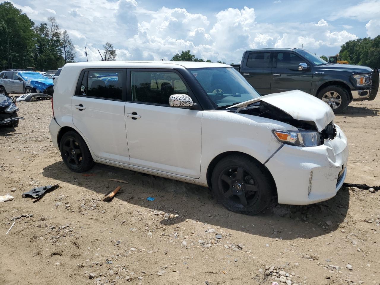 2014 TOYOTA SCION