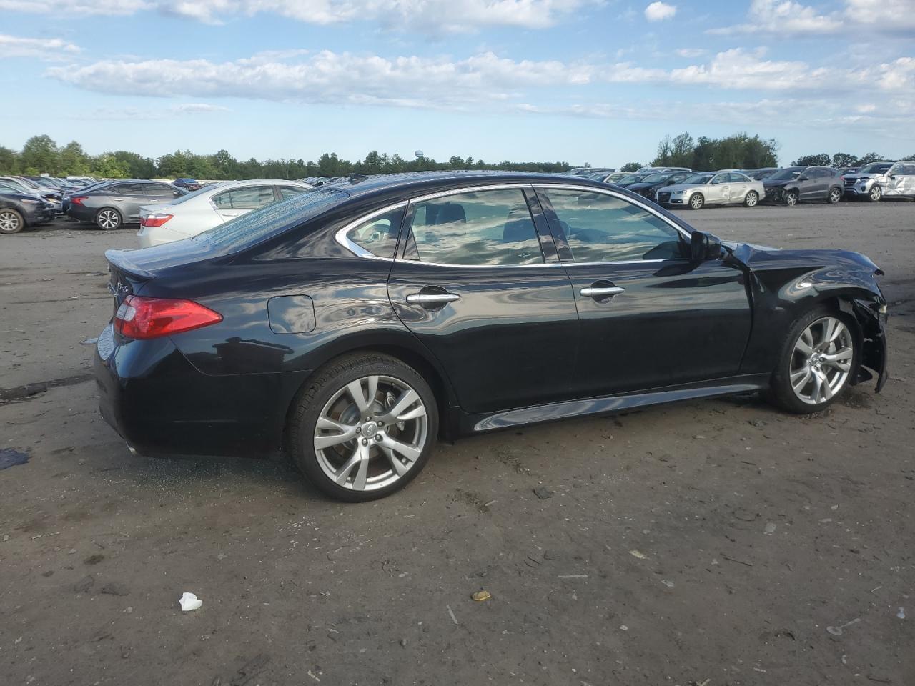 2013 INFINITI M37