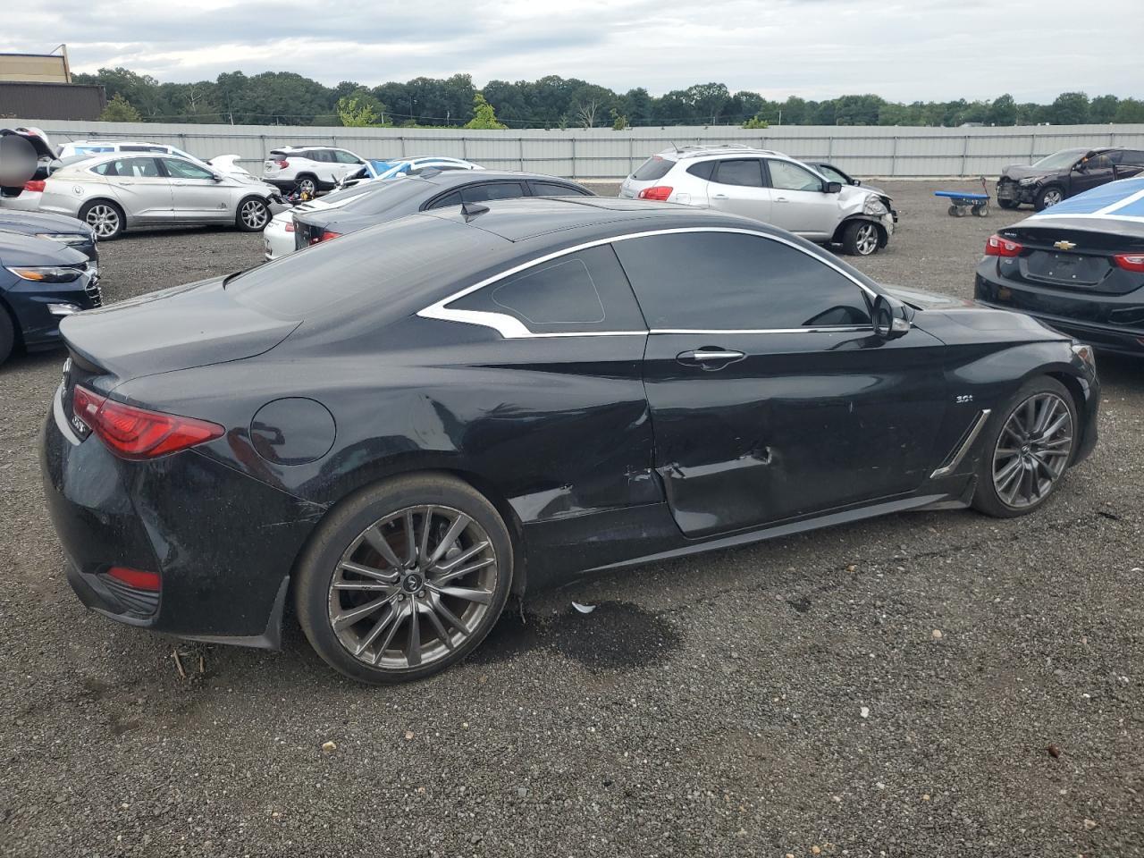 2017 INFINITI Q60