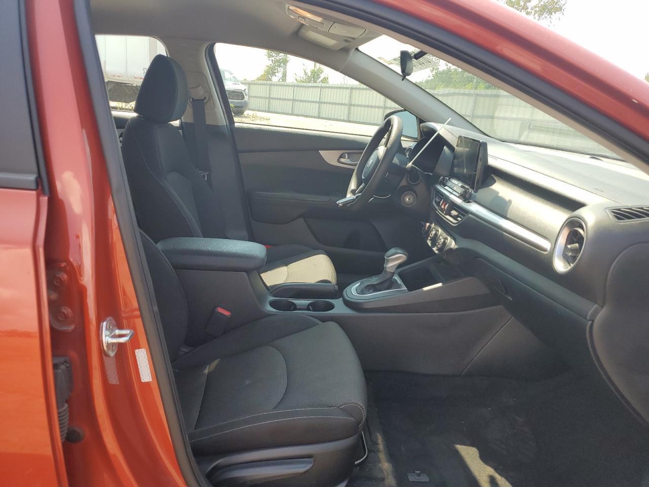 2023 KIA FORTE