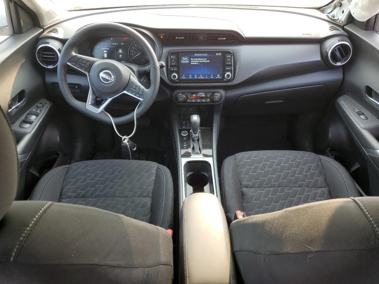 2025 NISSAN KICKS