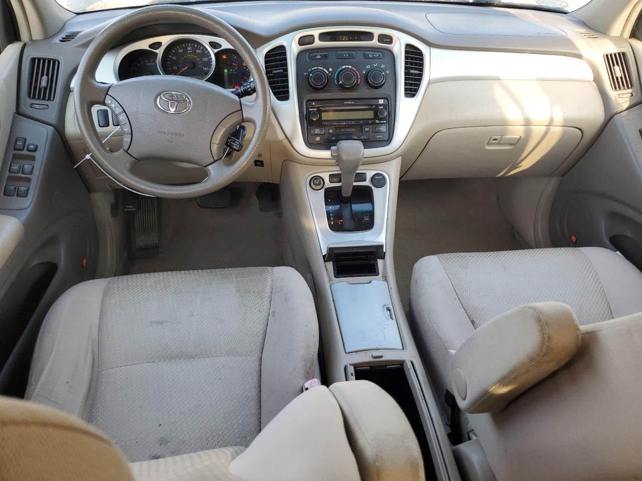 2004 TOYOTA HIGHLANDER