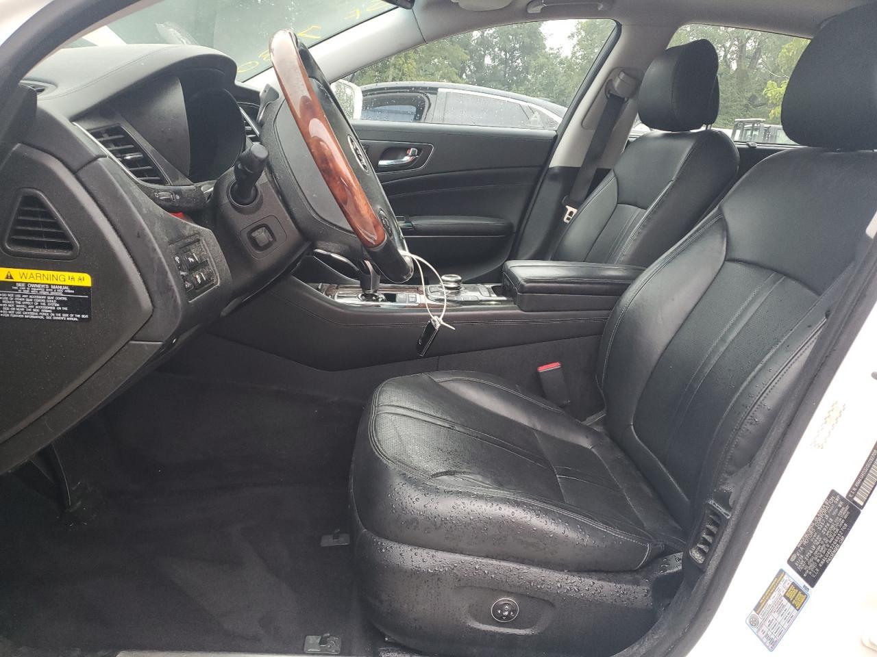 2016 KIA K900