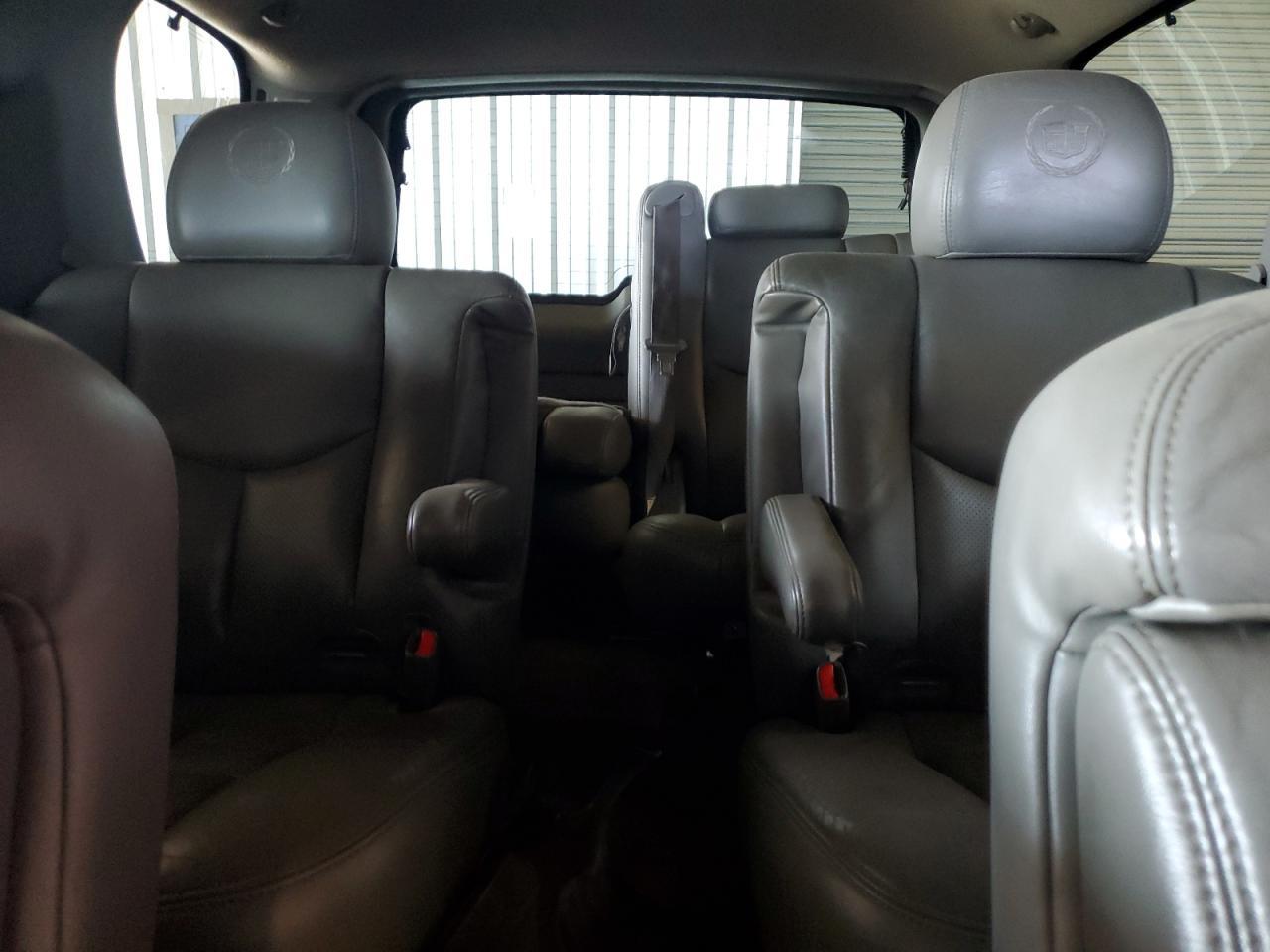 2005 CADILLAC ESCALADE