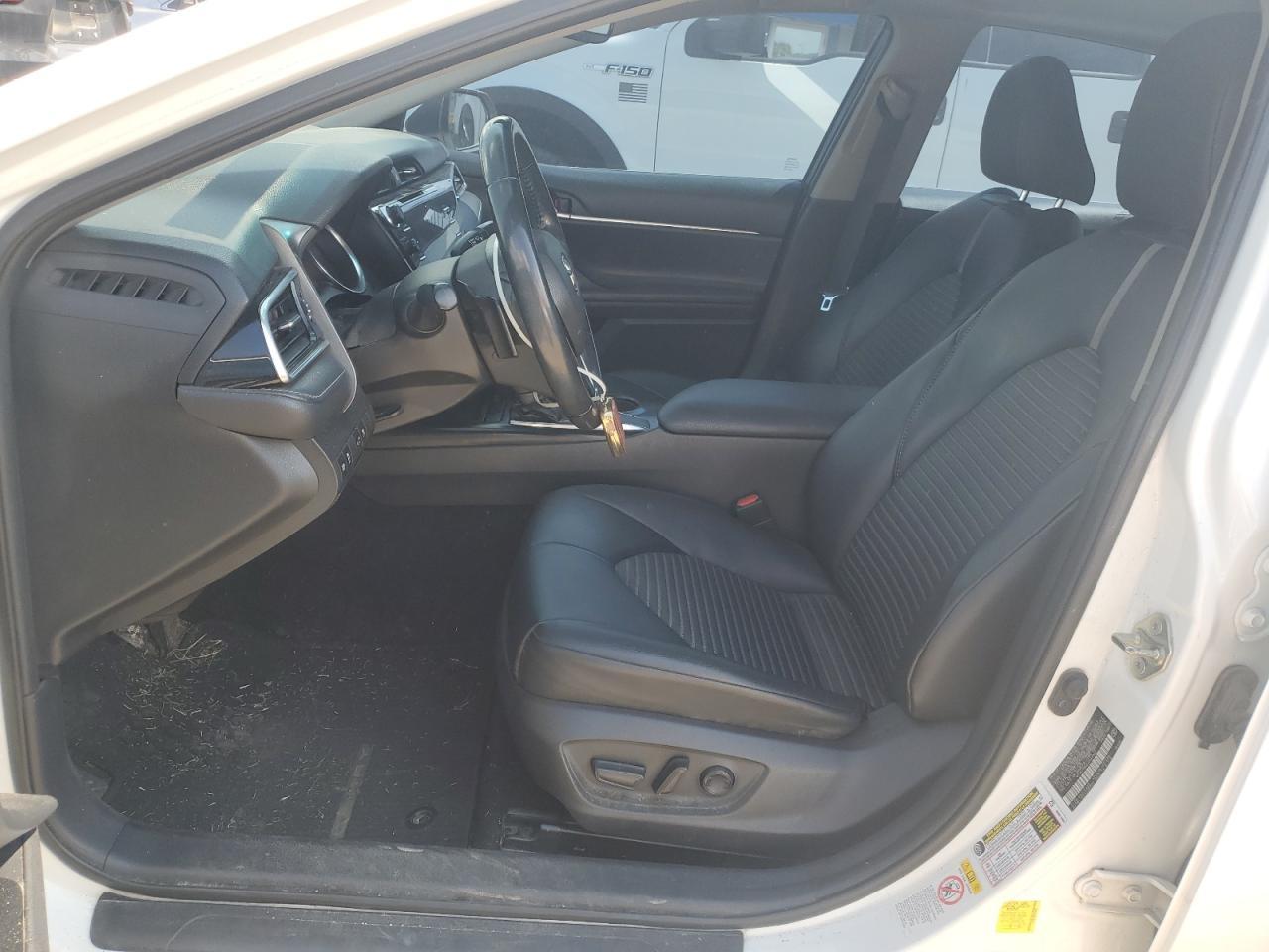 2018 TOYOTA CAMRY