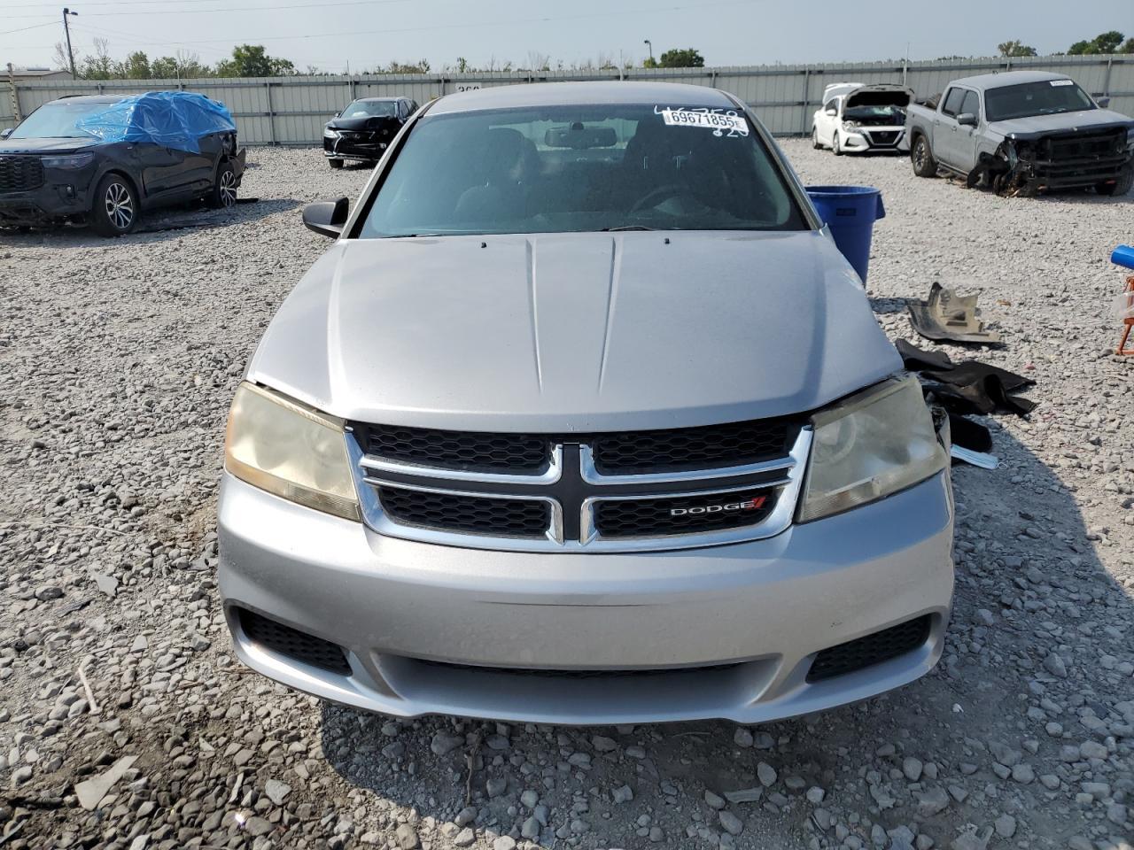 2014 DODGE Avenger