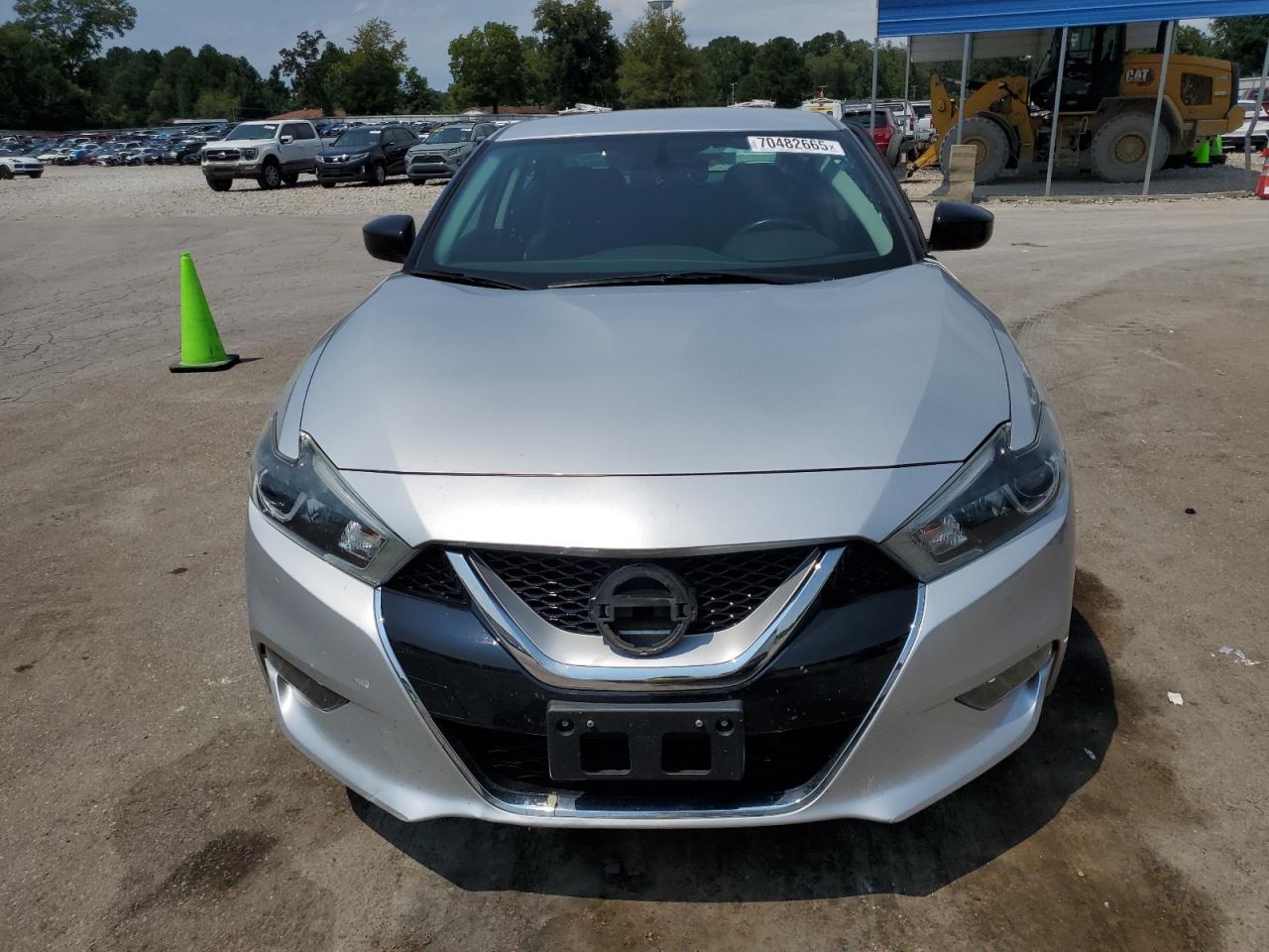 2017 NISSAN Maxima