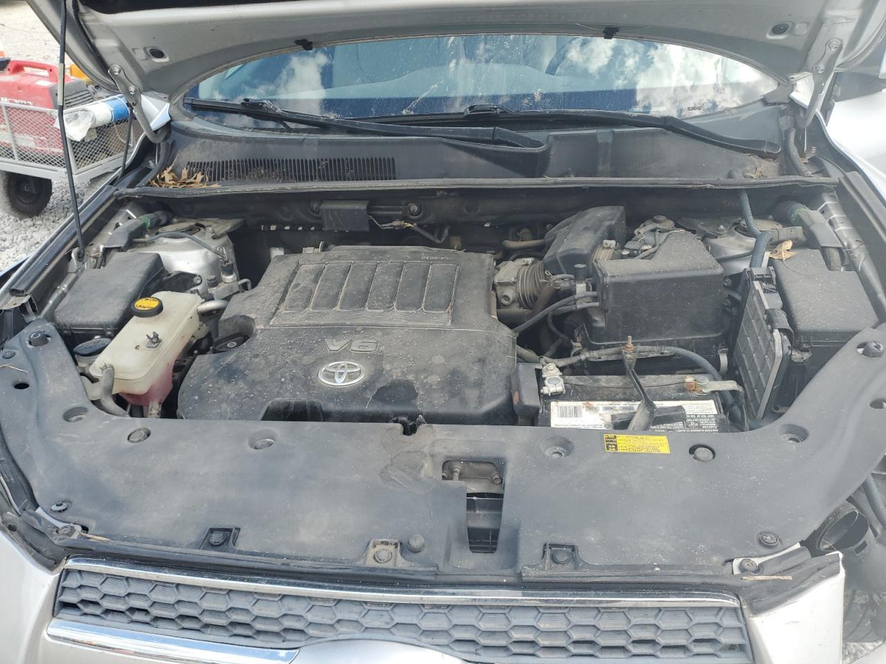 2011 TOYOTA RAV4