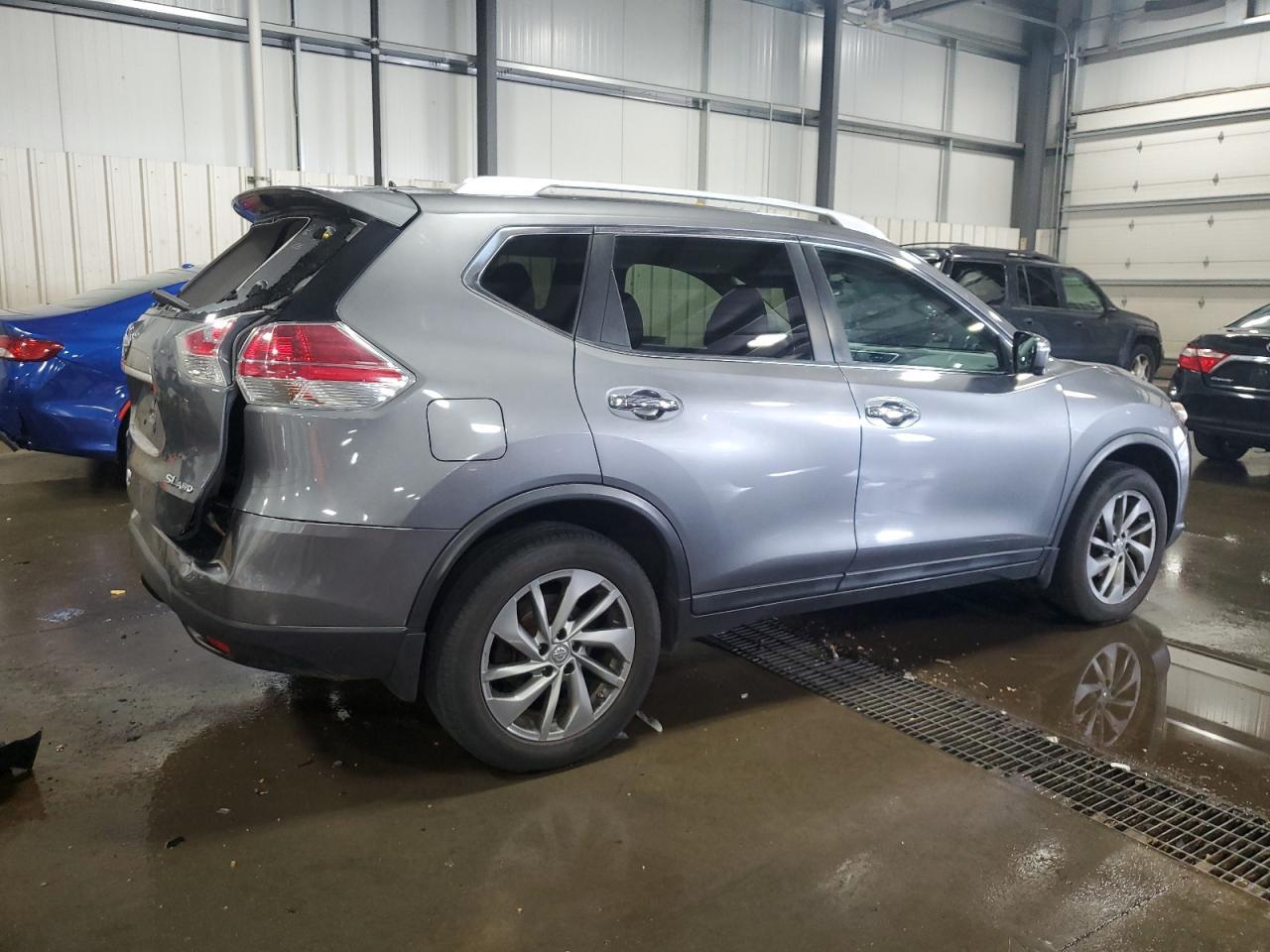 2015 NISSAN ROGUE