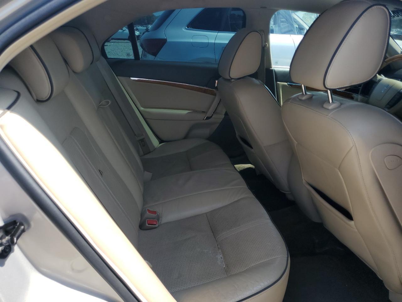 2010 LINCOLN MKZ