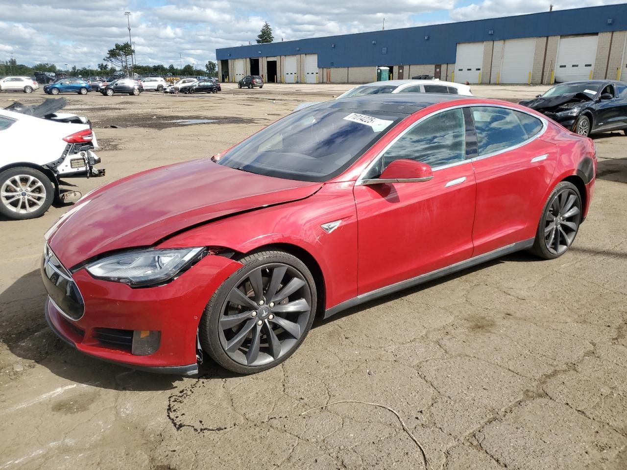 2015 TESLA MODEL S