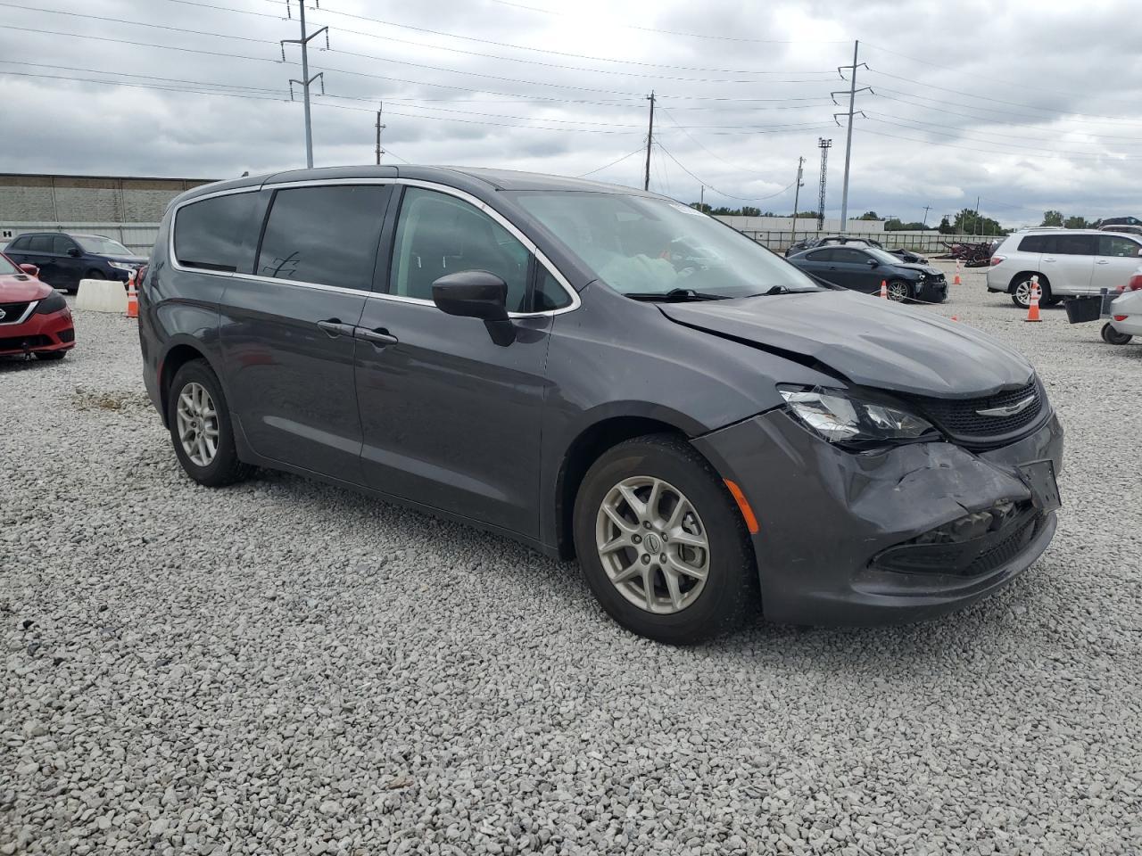 2022 CHRYSLER Voyager