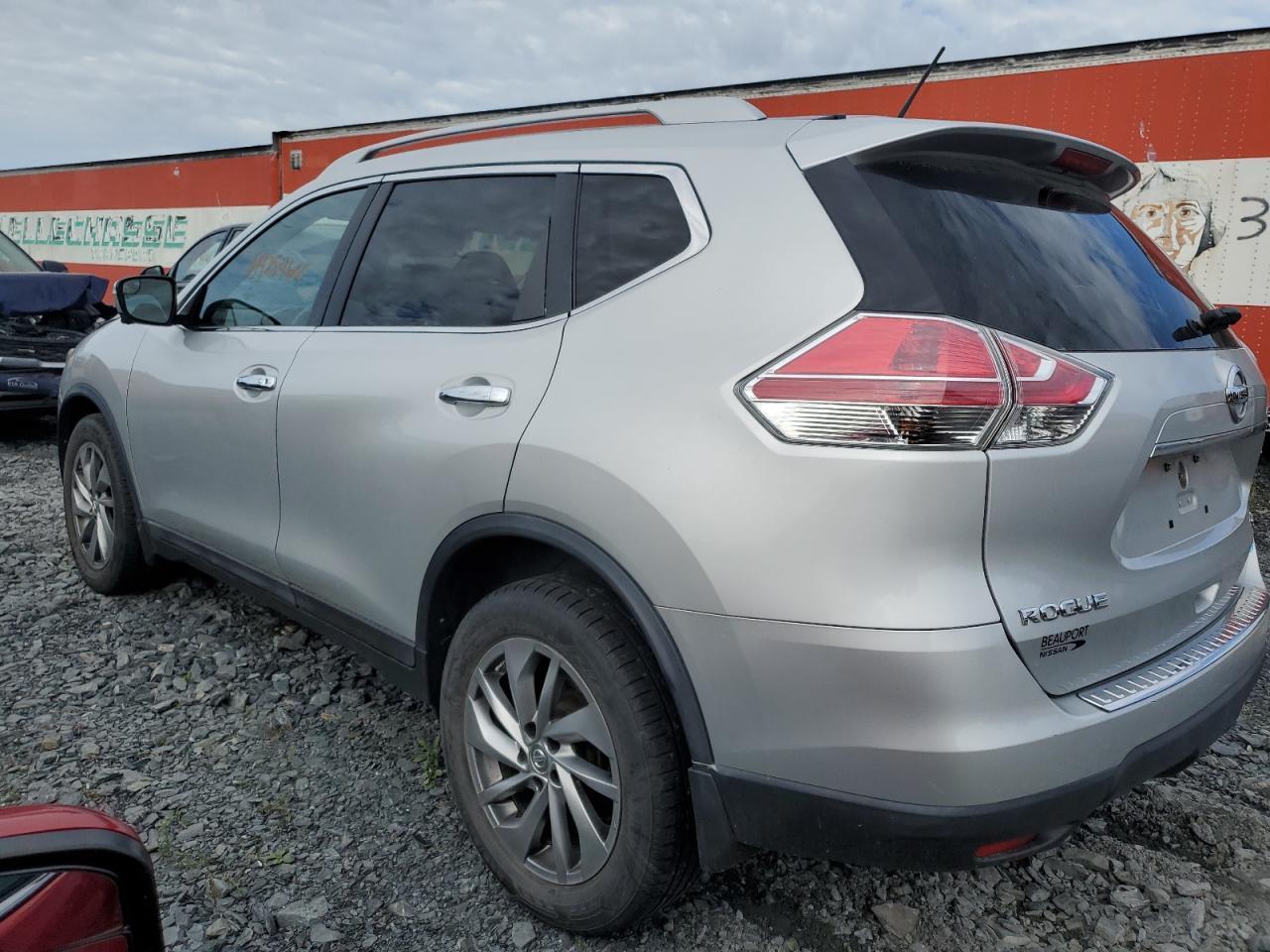 2015 NISSAN ROGUE