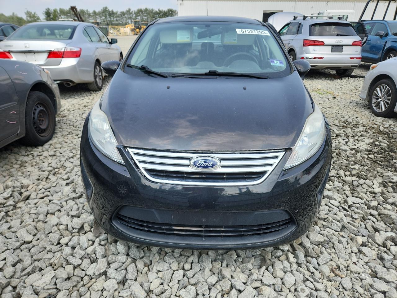 2013 FORD Fiesta
