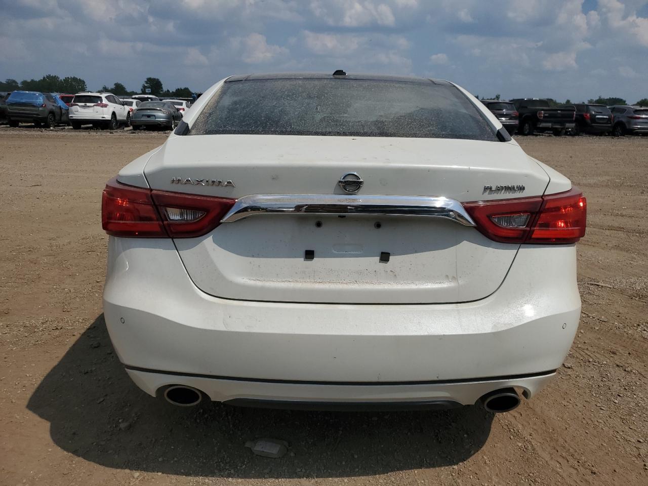 2016 NISSAN Maxima