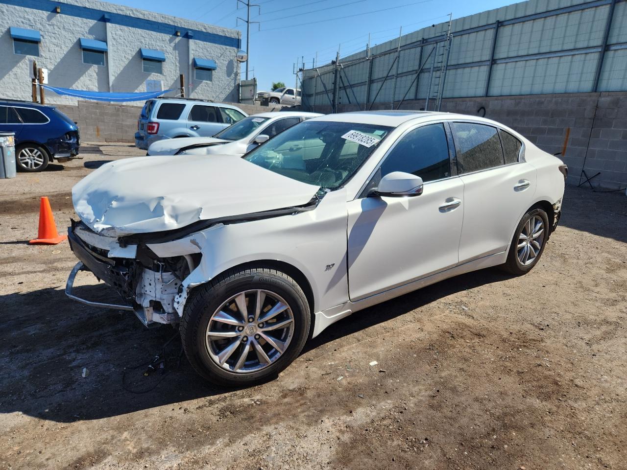 2015 INFINITI Q50
