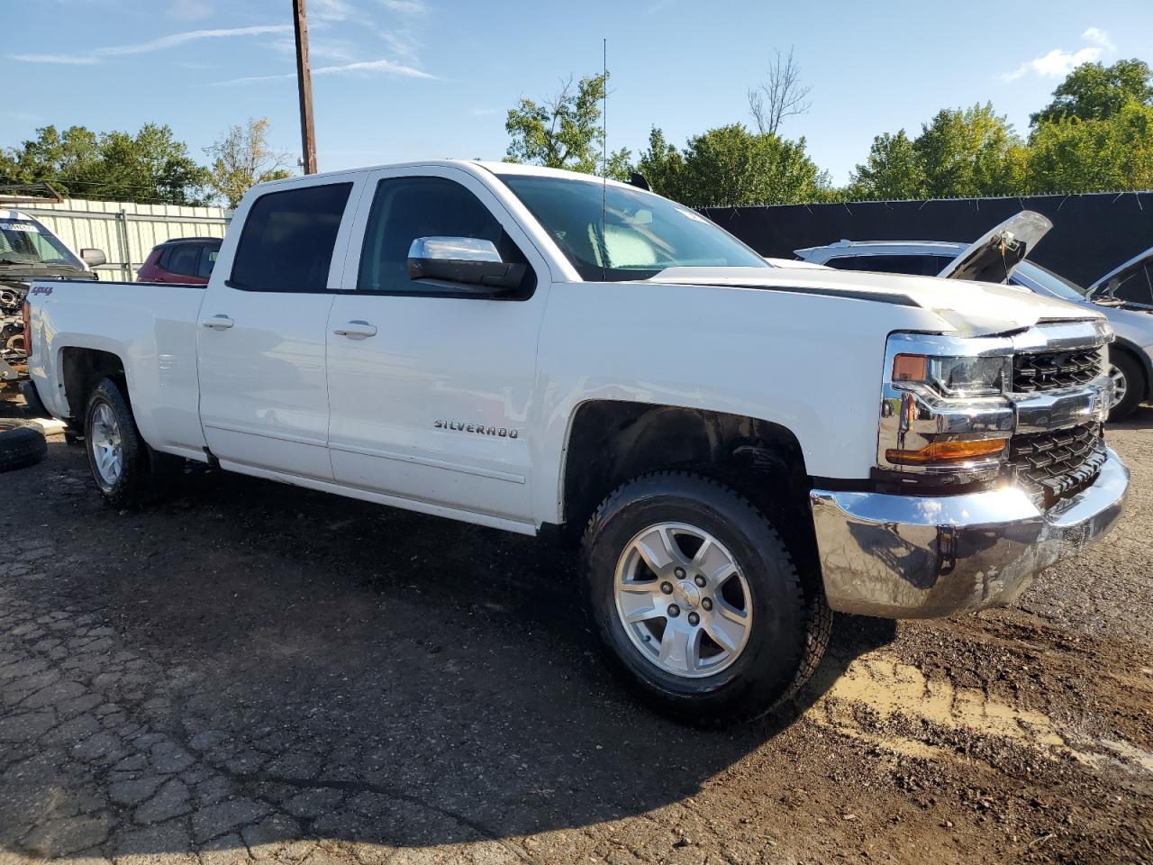 2018 CHEVROLET Silverado