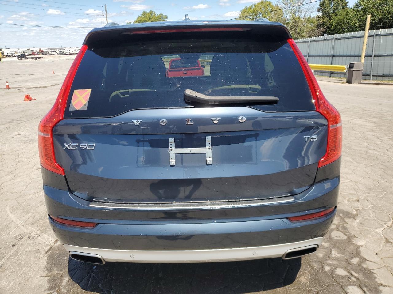 2020 VOLVO XC90